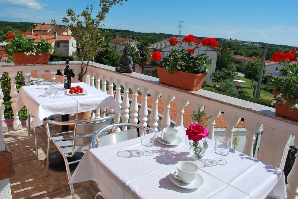 Apartments Maria Porec Exterior photo
